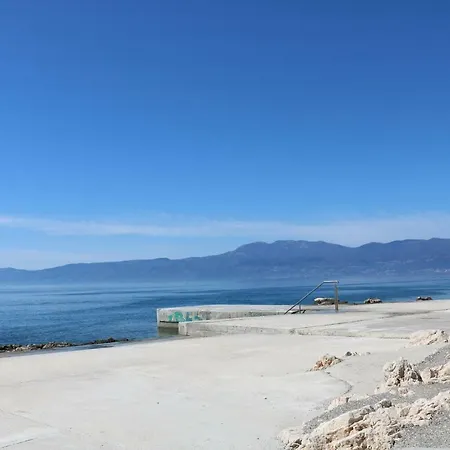 Volcano Apartman *