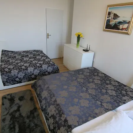 Volcano Apartman *